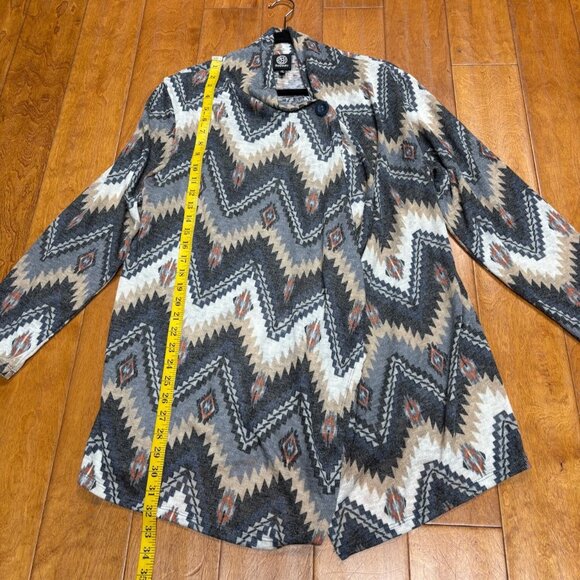 Bobeau Womens Cardigan Wrap Size 3X Aztec Western Lightweight Asymmetric Button - Picture 6 of 12